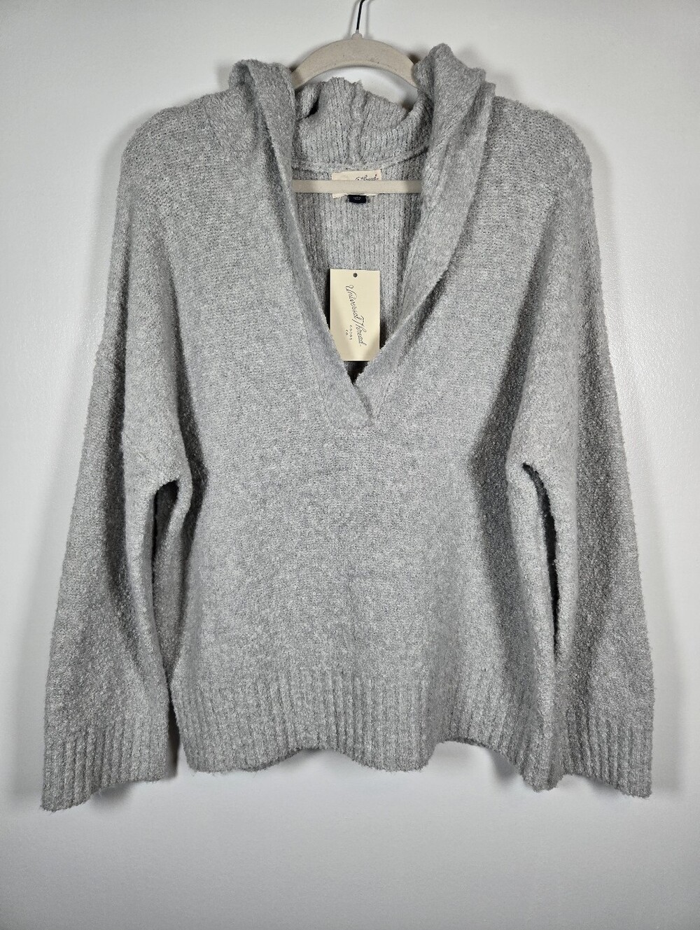 NEW Universal Thread Gray Hooded Shawl Slouchy V-Neck Sweater Size Large